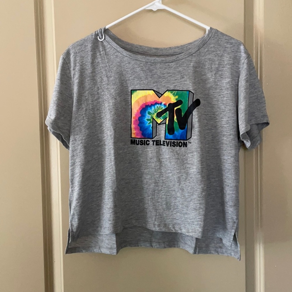 Grey MTV logo cropped shirt